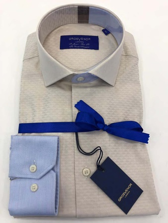 Erkeklerin gömlekleri