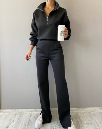 Женский костюм