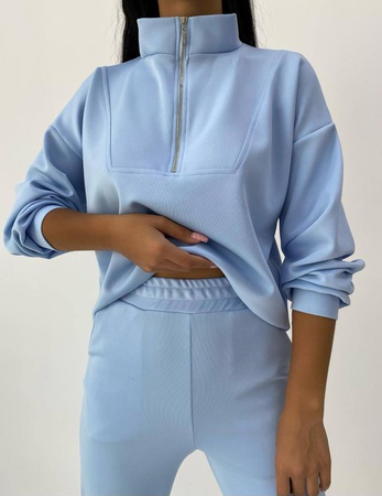 Женский костюм