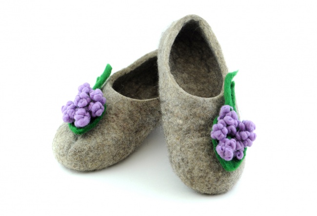 Keçe terlik &quot;Leylak&quot; (klasik)