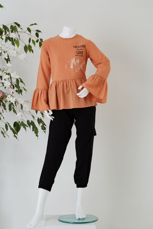 Блуза с принтом / Капри