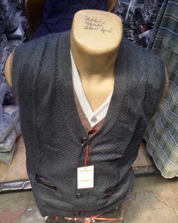 Мужские жилеты