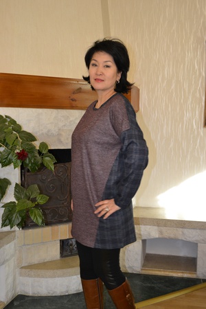 Üreticiden triko tunikler ve elbiseler (tümü stokta)