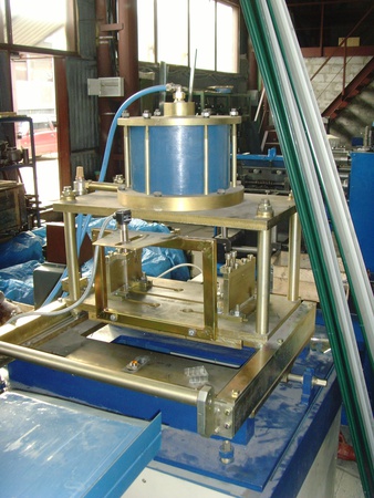 Пневматическое отрубное устройство