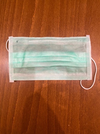 Маска медицинская 3-х слойная.