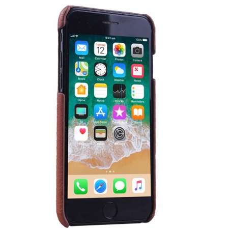 IPhone için açık kahverengi deri kılıf.