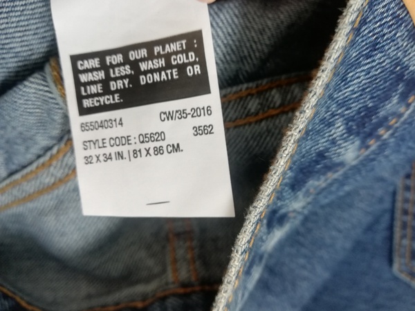 Джинсы  LEVIS