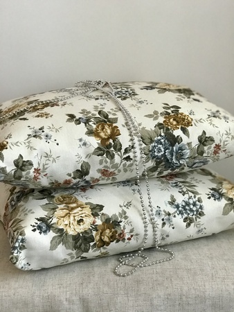 Decorative pillow