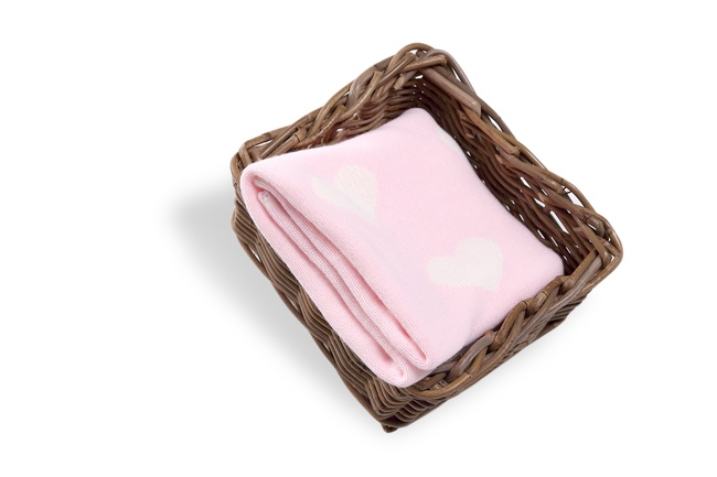 Детское одеяло с рисунком сердца