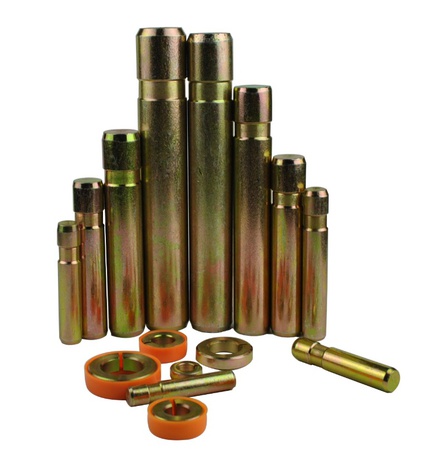 Зубчатые пальцы ковша Caterpillar и фиксатор