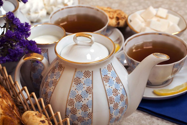 Сервиз чайный 21 предм. Белый лебедь Конфети