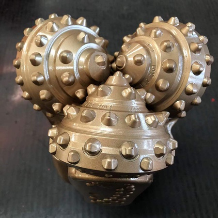 Высокоэффективное трехгранное сверло 7 7/8” IADC617