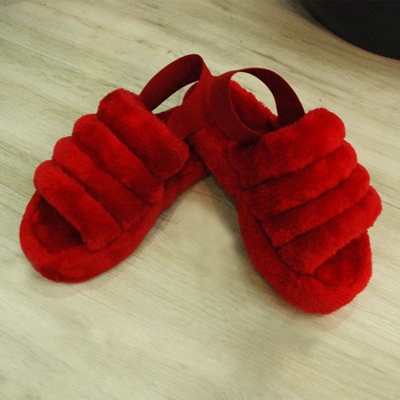 Плюшевые тапочки