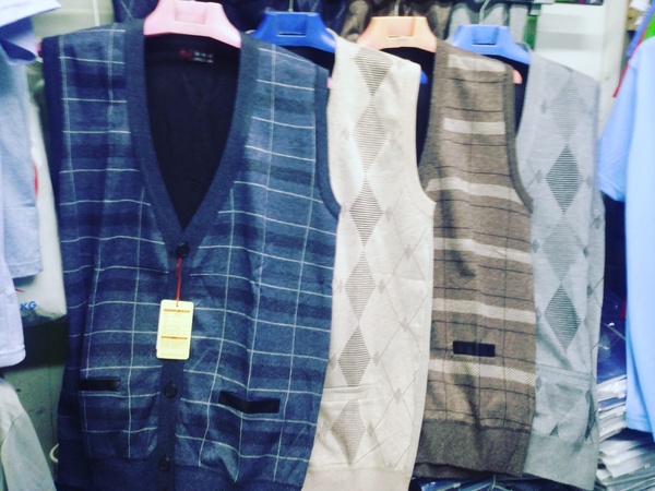 Мужские жилеты