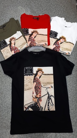 Женская футболка