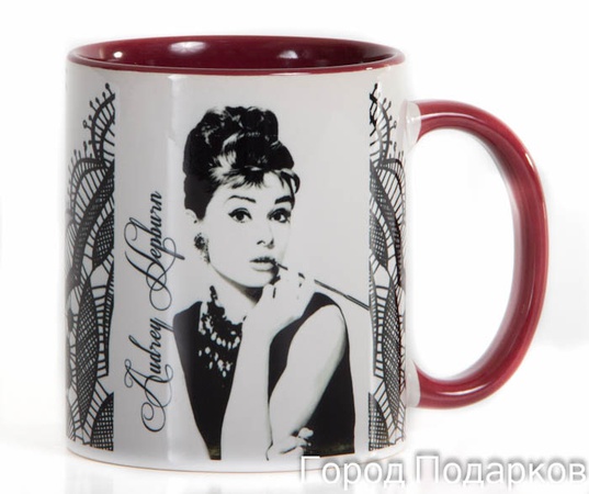 КРУЖКА ПОДАРОЧНАЯ О.ХЕПБЕРН