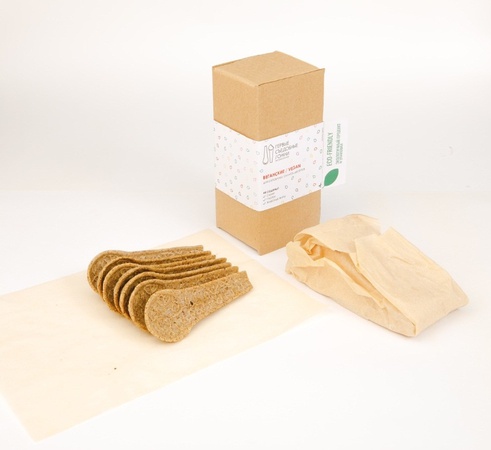 Eco - set with vegan edible spoons