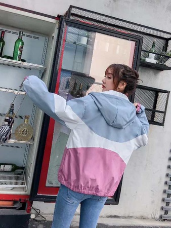 женская ветровка