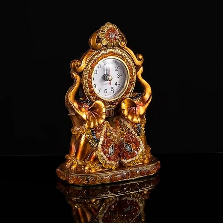 Настольные часы с натуральным балтийским янтарем "Слоны"