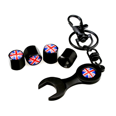 Брелок "Ключ Юнион Джек" из гаечного ключа и колесных колпачков