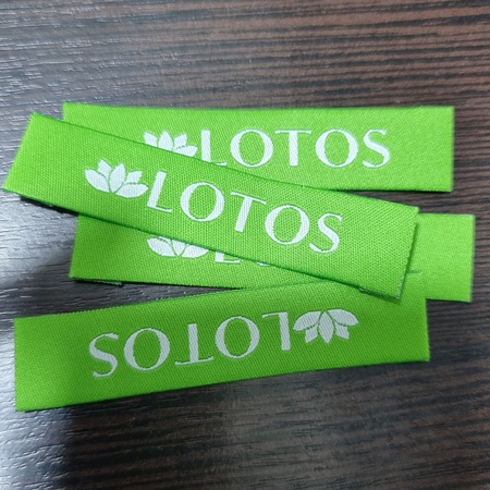 бирка этикетка на одежду