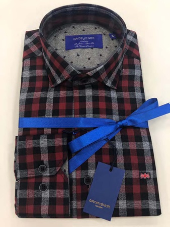 Erkeklerin gömlekleri