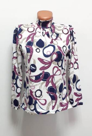 Kadınların sıcak balıkçı yakaları