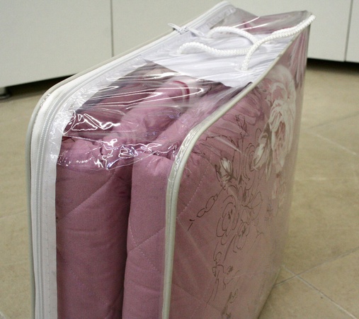 Постельное белье, постельные принадлежности,