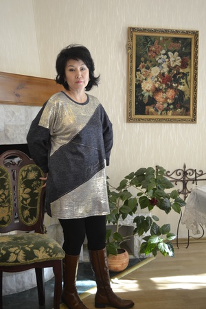 Üreticiden triko tunikler ve elbiseler (tümü stokta)