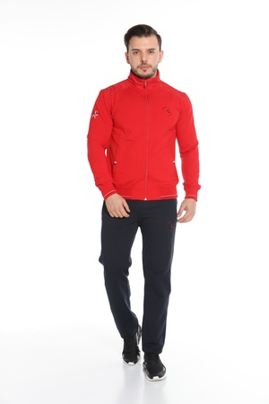 МУЖСКОЙ СПОРТИВНЫЙ КОСТЮМ