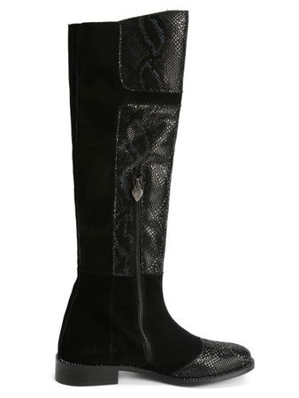 Черные замшевые сапоги под питона s150