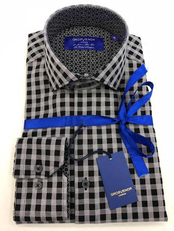 Erkeklerin gömlekleri