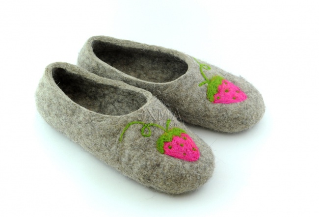 Войлочные тапочки «Клубничка» (классические)