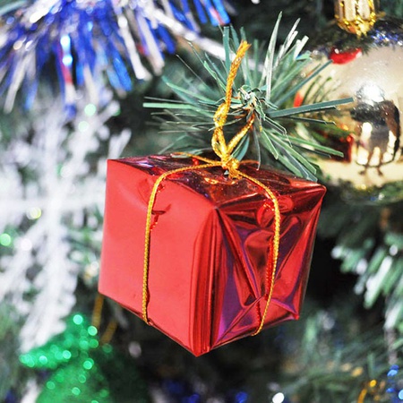Елочное украшение "Подарочные коробки"