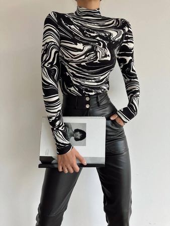 Лонгсливы с принтами