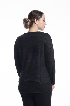 Блузка с v-образным вырезом