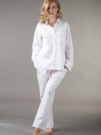 ПИЖАМА ИЗ ХЛОПКА С БРЮКАМИ И РОЗОВЫМ КАНТОМ