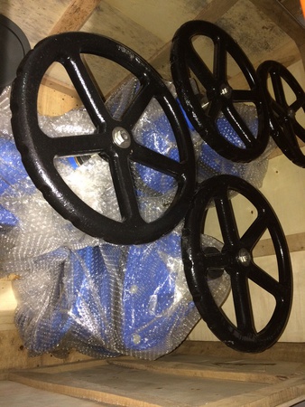 Kapatma ve kontrol vanaları.