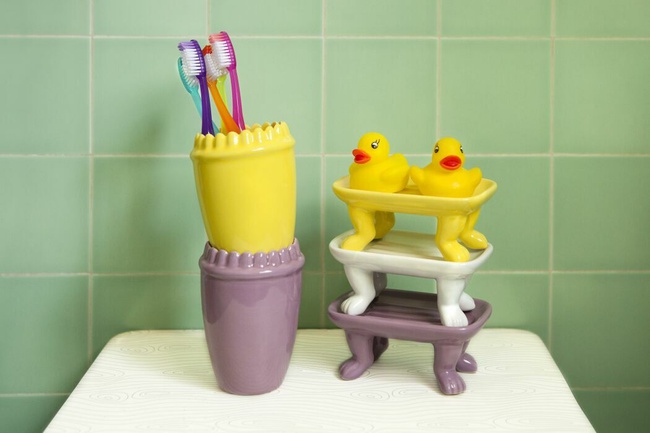 露齿玻璃色紫色