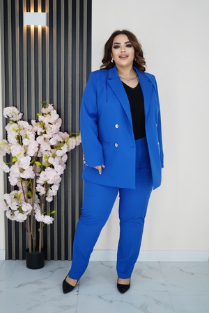 Стильный брючный костюм-9382