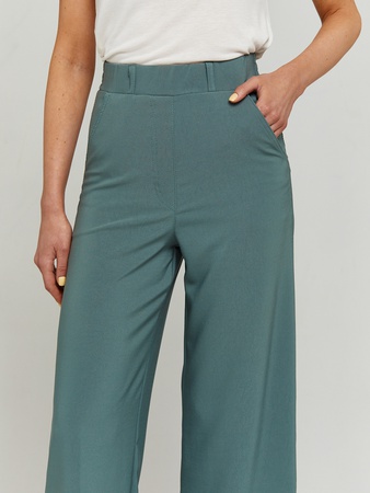 Одежда женская