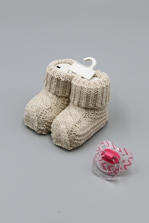 TRİKO SAÇ ÖRGÜ BEBEK PATİK