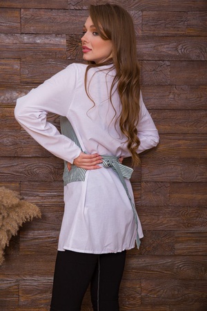 ЖЕНСКАЯ РУБАШКА С ДЕКОРОМ В БЕЛО-ЗЕЛЕНУЮ ПОЛОСКУ