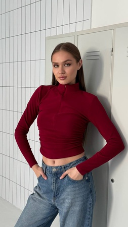 Лонгслив с потайным замком