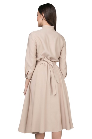 Plaketli elbise, dik yakalı