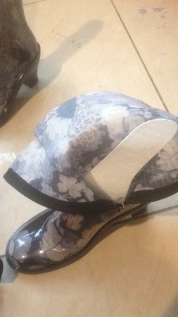 Резиновые сапоги