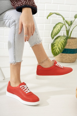 Женская обувь из натуральной кожи