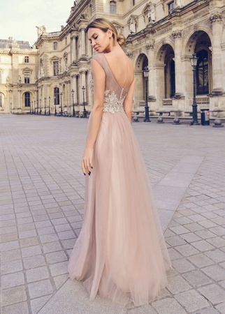 Agata<br> Uzun cappuccino gelinlik Anna RosyBrown