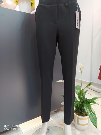 Брюки с эластичной резинкой на талии из ткани Scuba