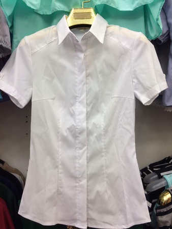 Блузка белая